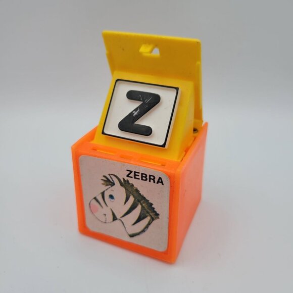 1972 Mattel Alphabet Pop Up Block Toy Plastic Vintage Letter Learn School Zebra - Picture 1 of 5